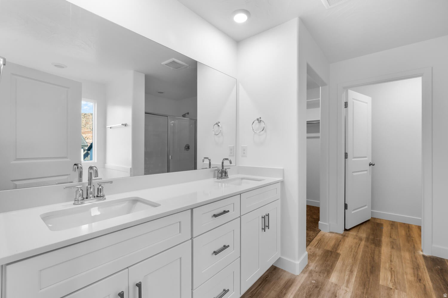 LONG VALLEY - Residential