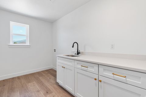 Tiny photo for 1263 CREST DALE LN S, Santaquin, UT 84655 (MLS # 2123501)