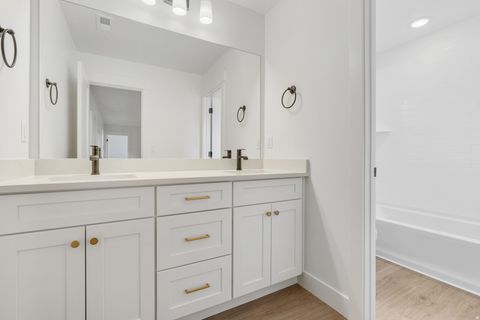 Tiny photo for 1263 CREST DALE LN S, Santaquin, UT 84655 (MLS # 2123501)