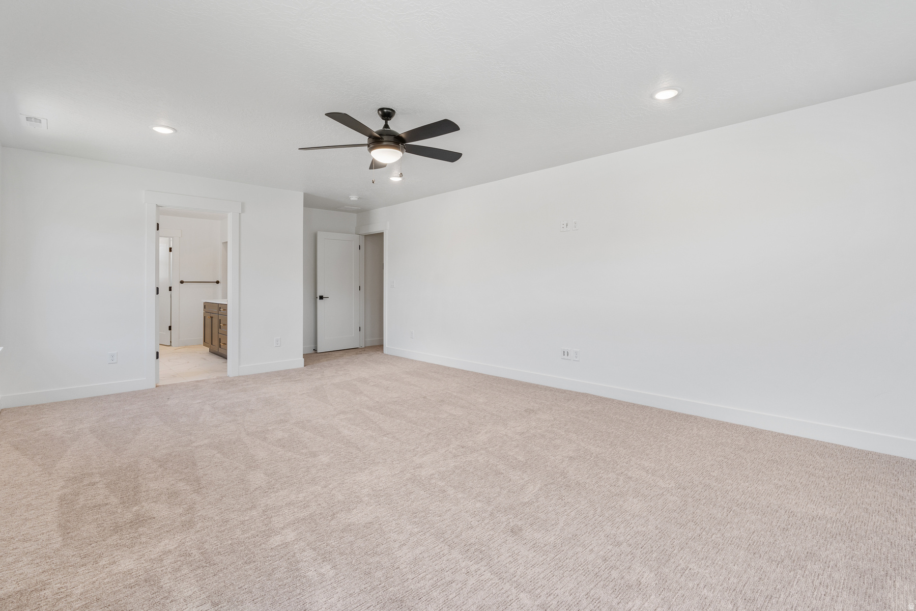 VISTAS AT SUMMIT RDG - Residential