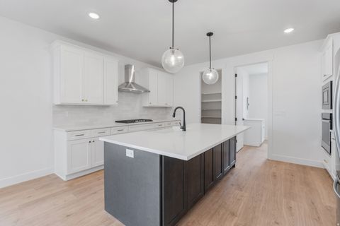 Tiny photo for 1263 CREST DALE LN S, Santaquin, UT 84655 (MLS # 2123501)