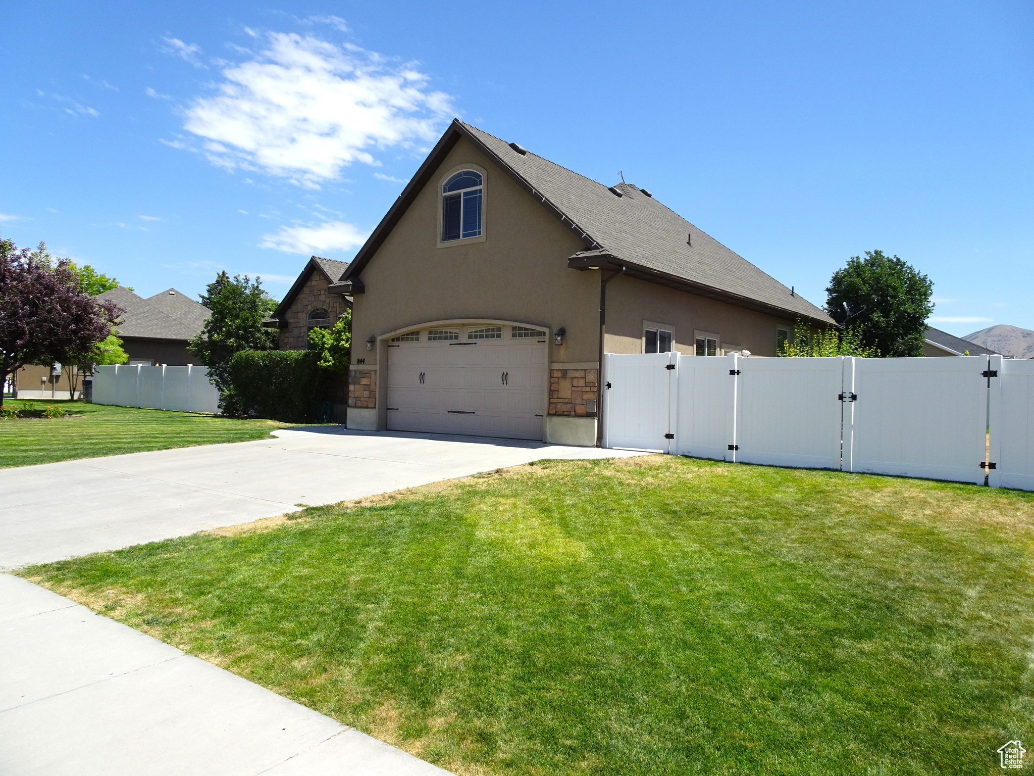 HOLMGREN ESTATES - Residential