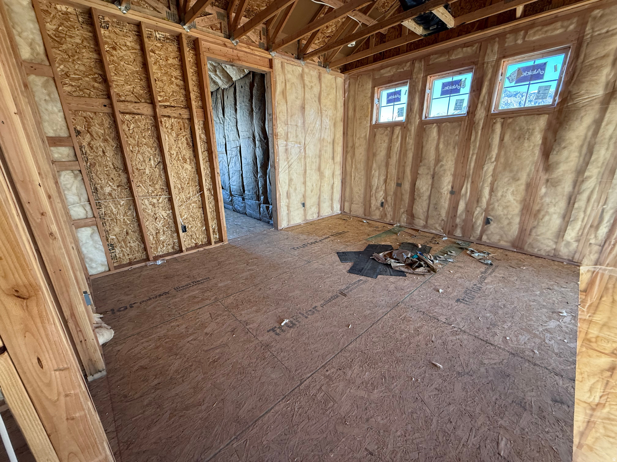 AUTUMN CREST - Residential