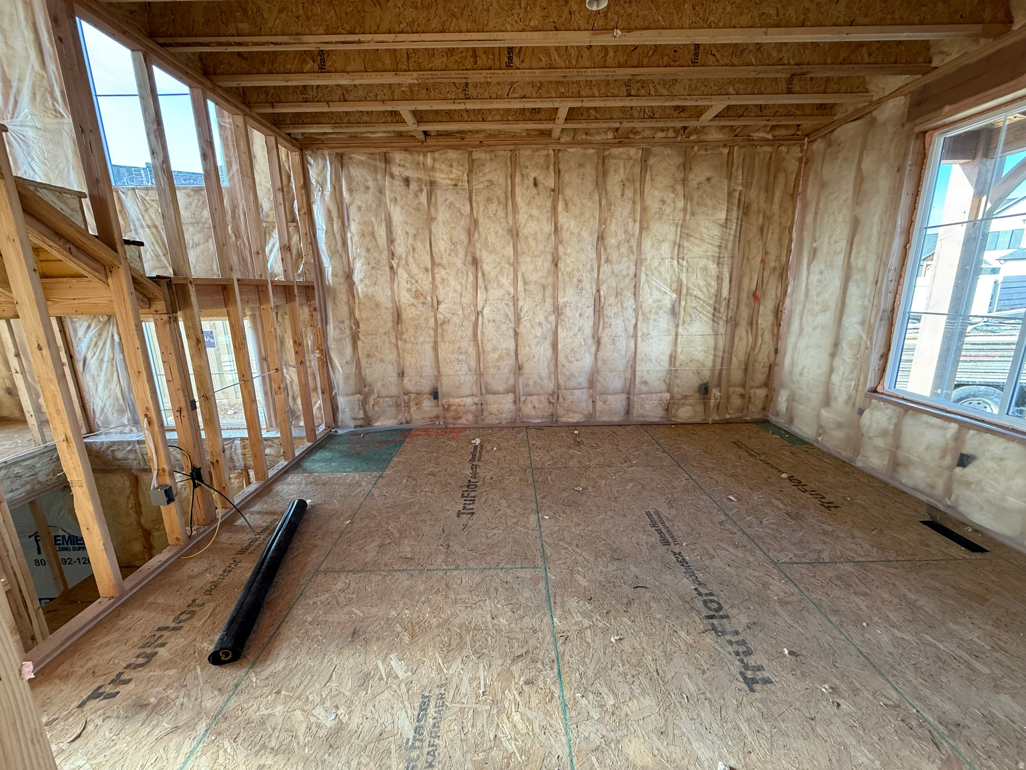 AUTUMN CREST - Residential