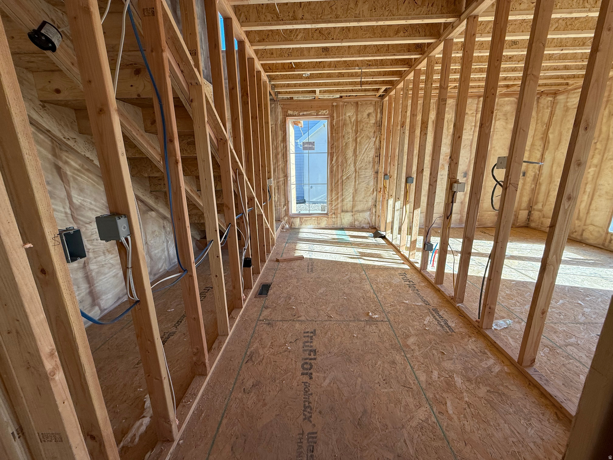 AUTUMN CREST - Residential