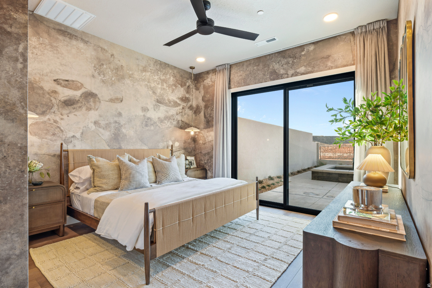 ISLAND AT CORAL CANYON - Residential Income