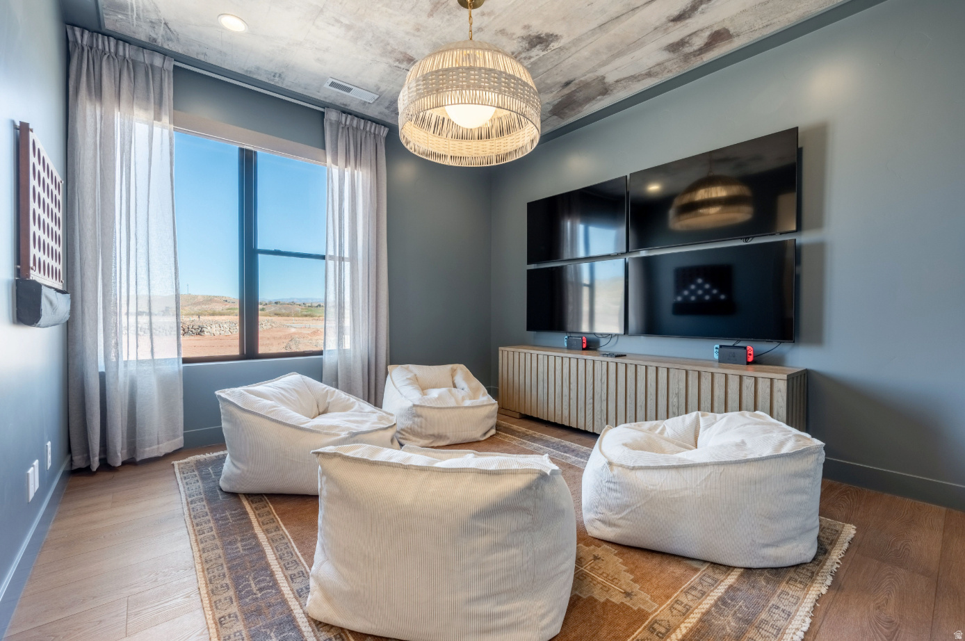 ISLAND AT CORAL CANYON - Residential Income