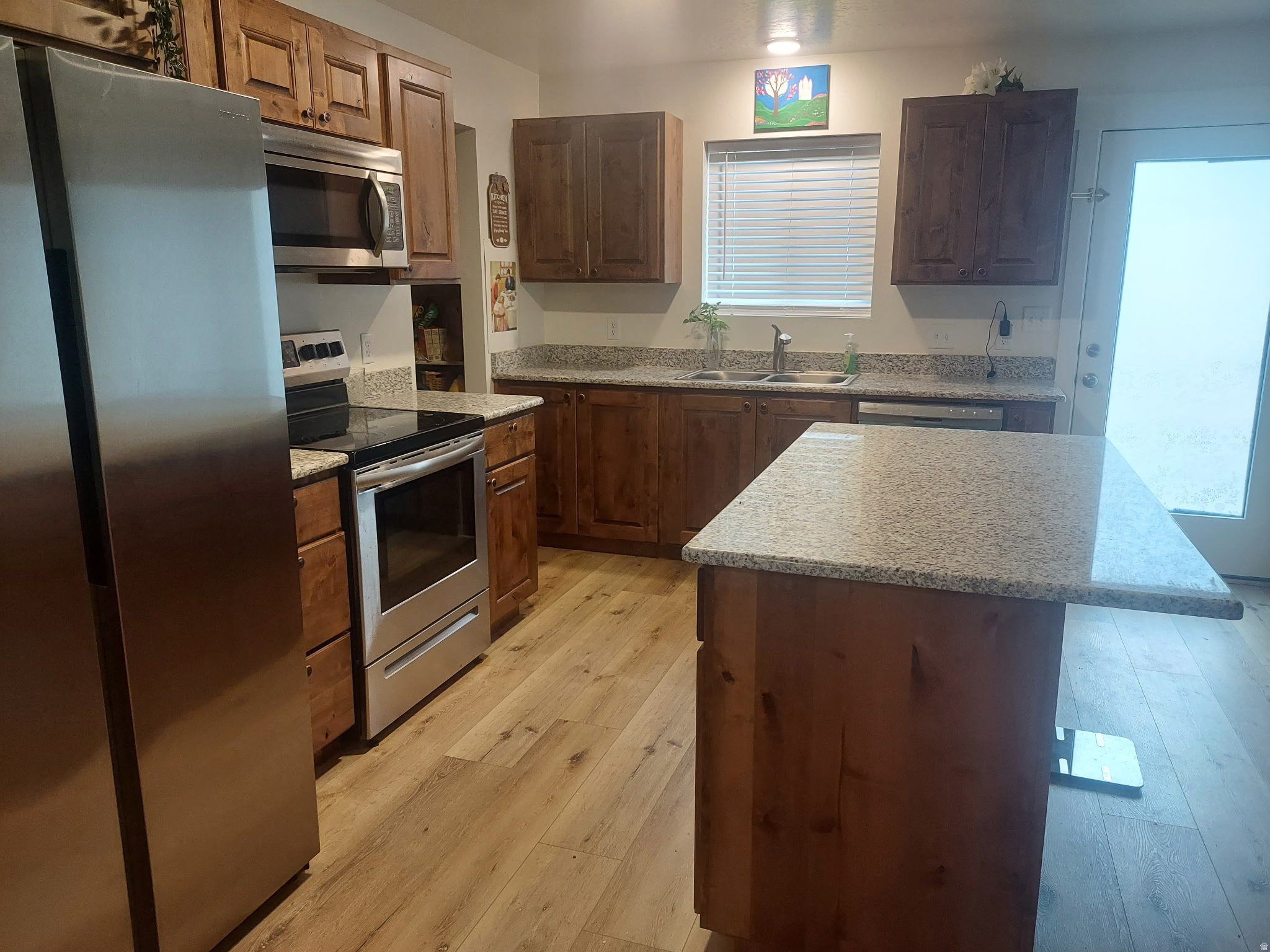 MAPLETON VILLAGE - Residential