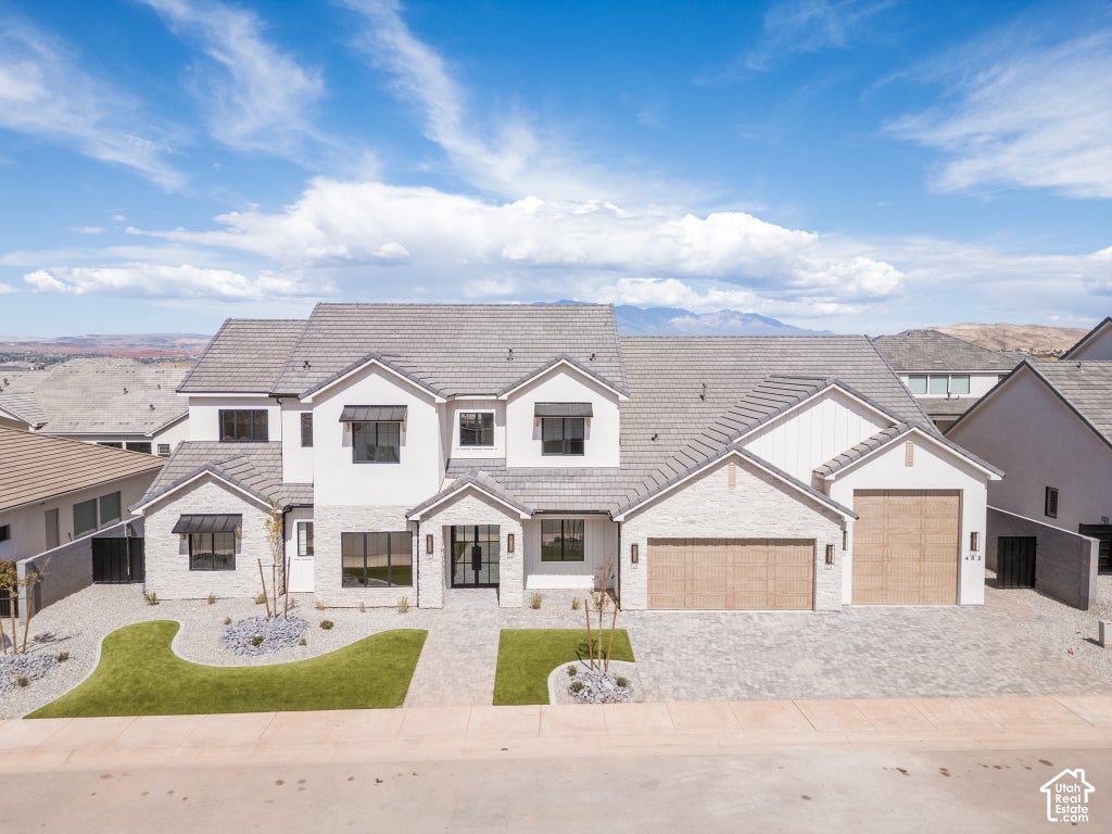 Photo of 483 E SIDBURY RD, Washington, UT 84780 (MLS # 2188184)