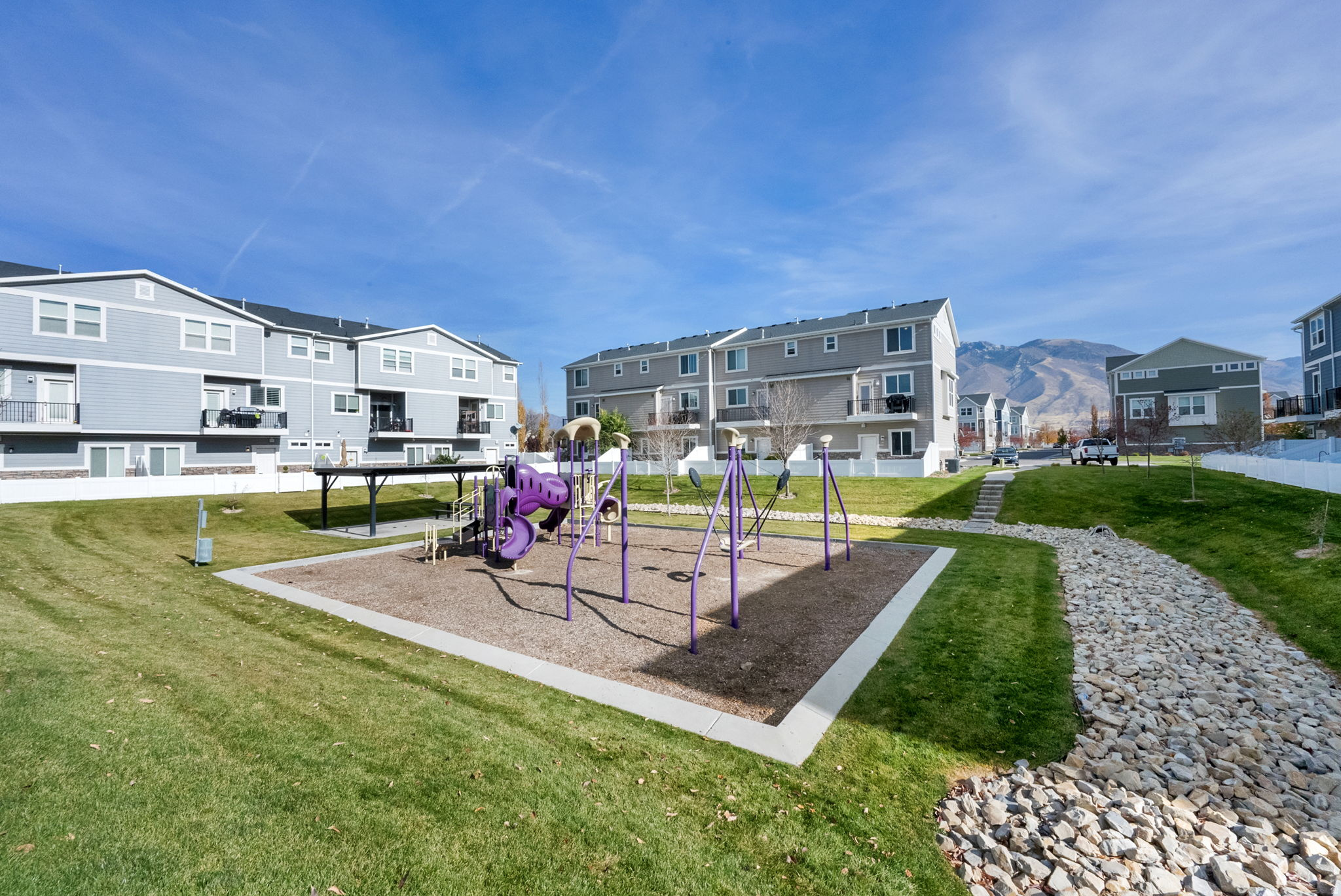 DRAPER CREEKSIDE - Residential