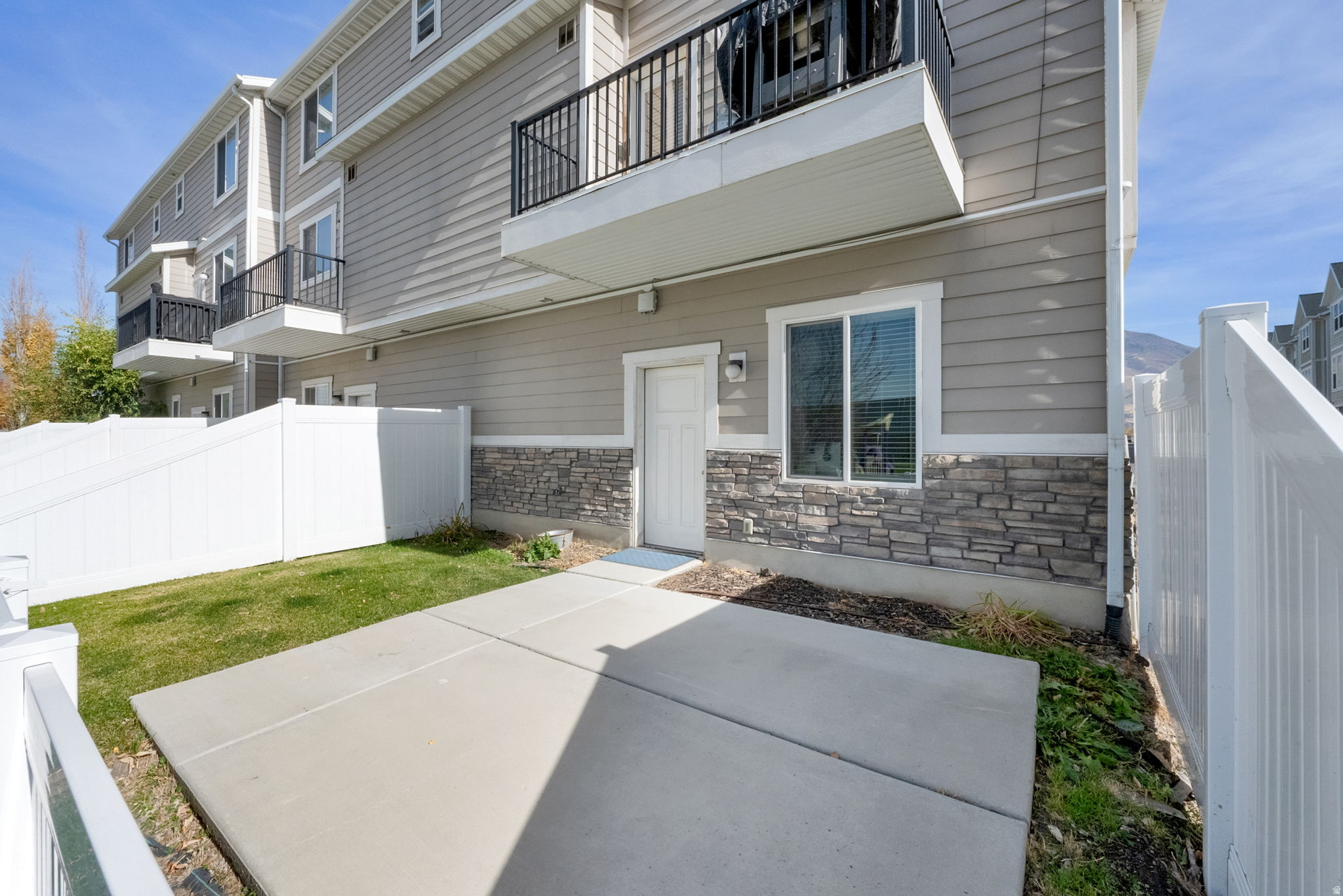 DRAPER CREEKSIDE - Residential