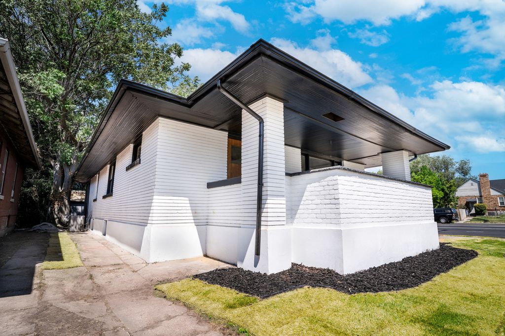 Photo of 804 S 700 E #6, Salt Lake City, UT 84102 (MLS # 2136417)