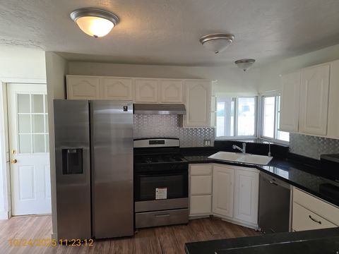 Tiny photo for 268 N 300 E, Clearfield, UT 84015 (MLS # 2123786)