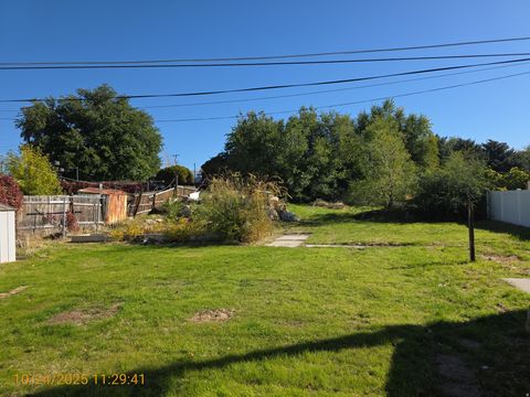 Tiny photo for 268 N 300 E, Clearfield, UT 84015 (MLS # 2123786)
