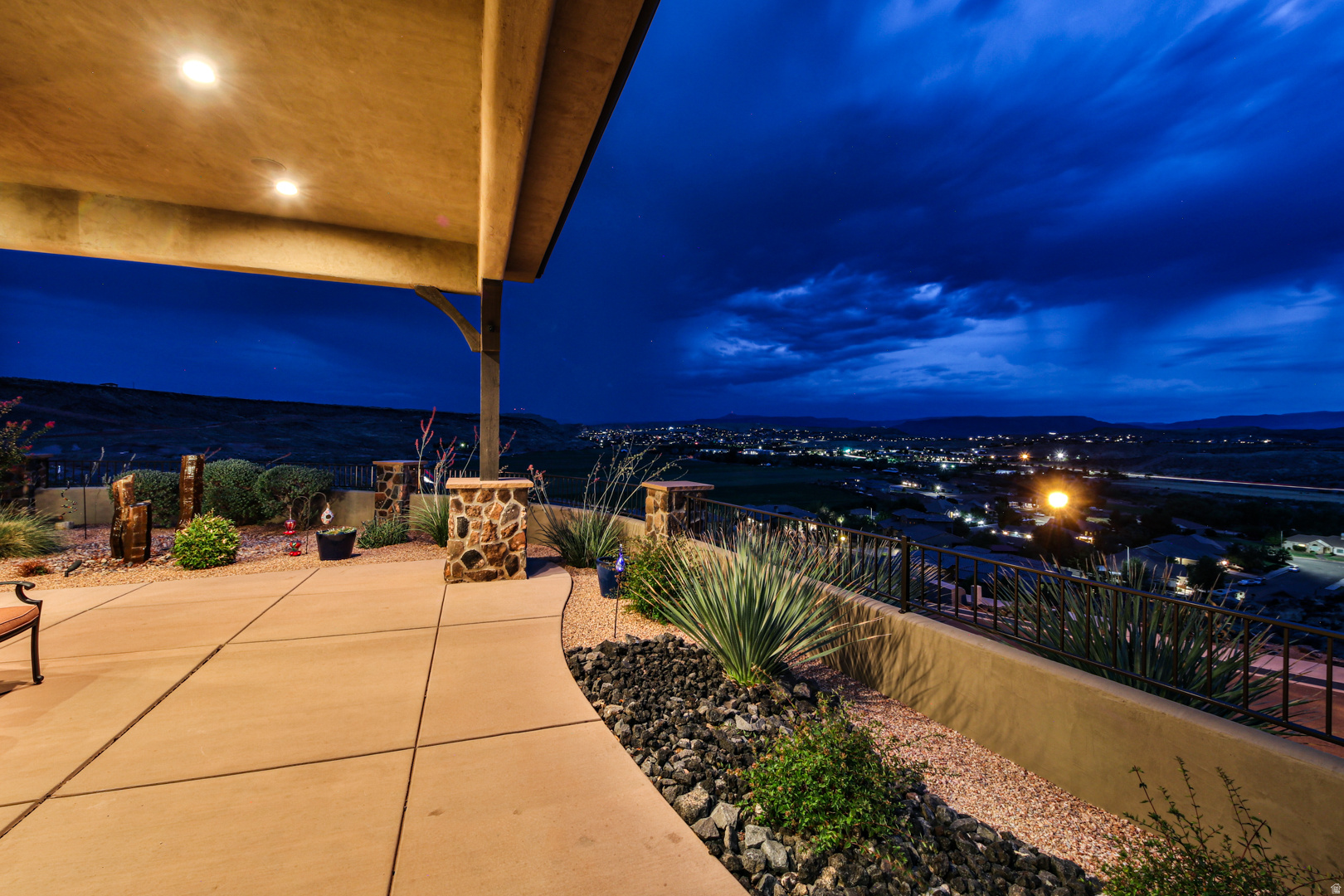 WHISPER RIDGE PH 2 - Residential