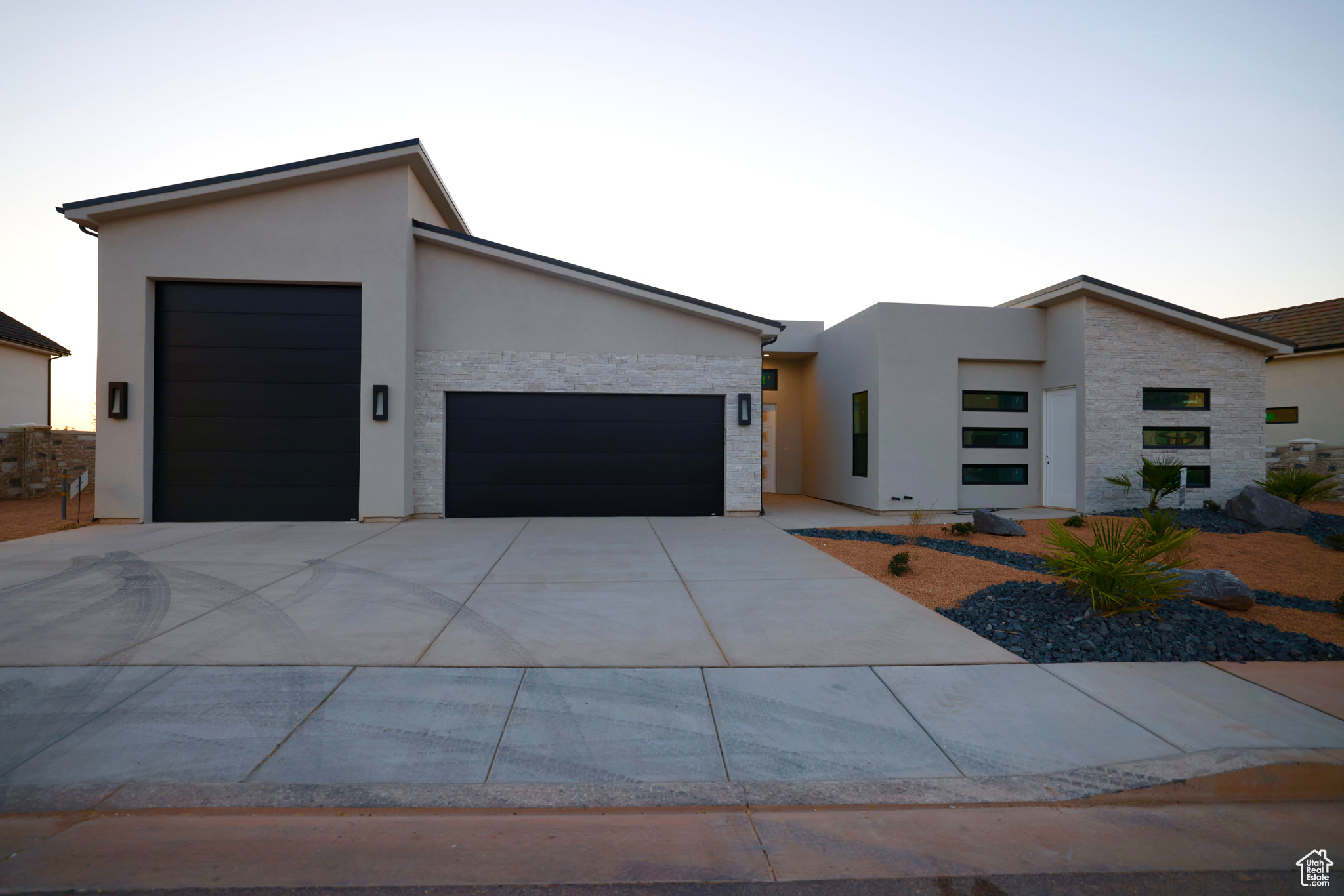 HAWKEYE POINT - Residential