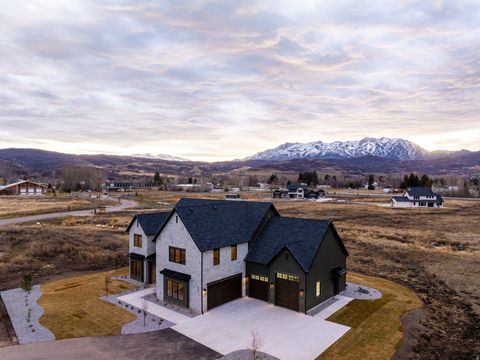 Tiny photo for 387 S 7900 E, Huntsville, UT 84317 (MLS # 2128354)