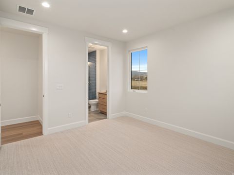 Tiny photo for 387 S 7900 E, Huntsville, UT 84317 (MLS # 2128354)