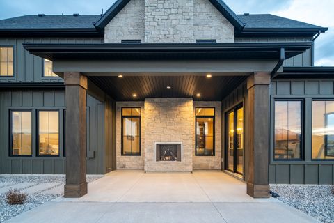 Tiny photo for 387 S 7900 E, Huntsville, UT 84317 (MLS # 2128354)