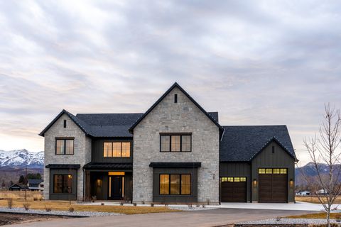 Tiny photo for 387 S 7900 E, Huntsville, UT 84317 (MLS # 2128354)