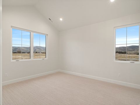 Tiny photo for 387 S 7900 E, Huntsville, UT 84317 (MLS # 2128354)