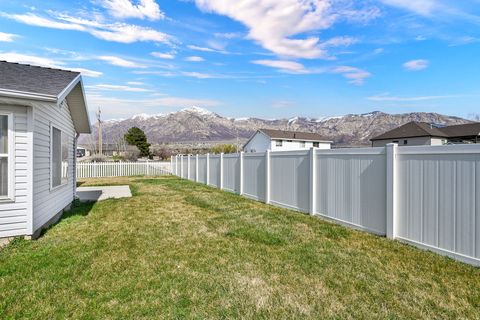 Tiny photo for 2530 N 350 W, Harrisville, UT 84414 (MLS # 2144171)