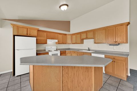 Tiny photo for 2530 N 350 W, Harrisville, UT 84414 (MLS # 2144171)