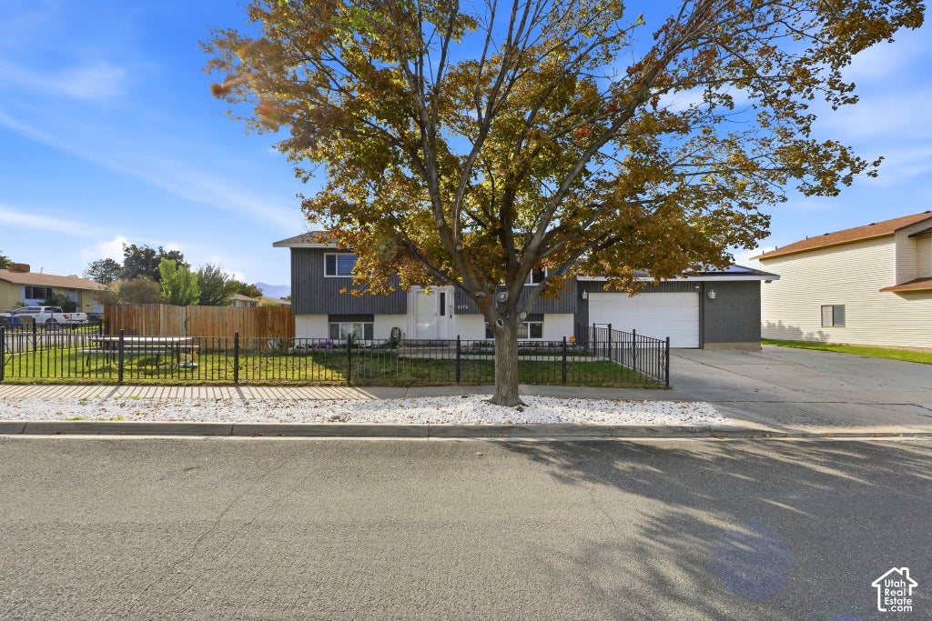 Photo of 4376 S EARLY DUKE ST W, West Valley City, UT 84120 (MLS # 2189686)