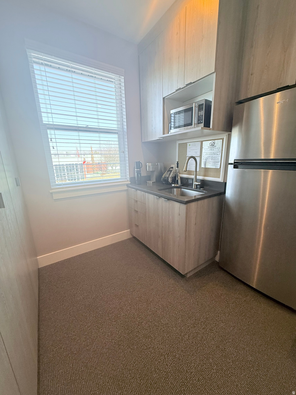 VINE STREET - Commercial Sale