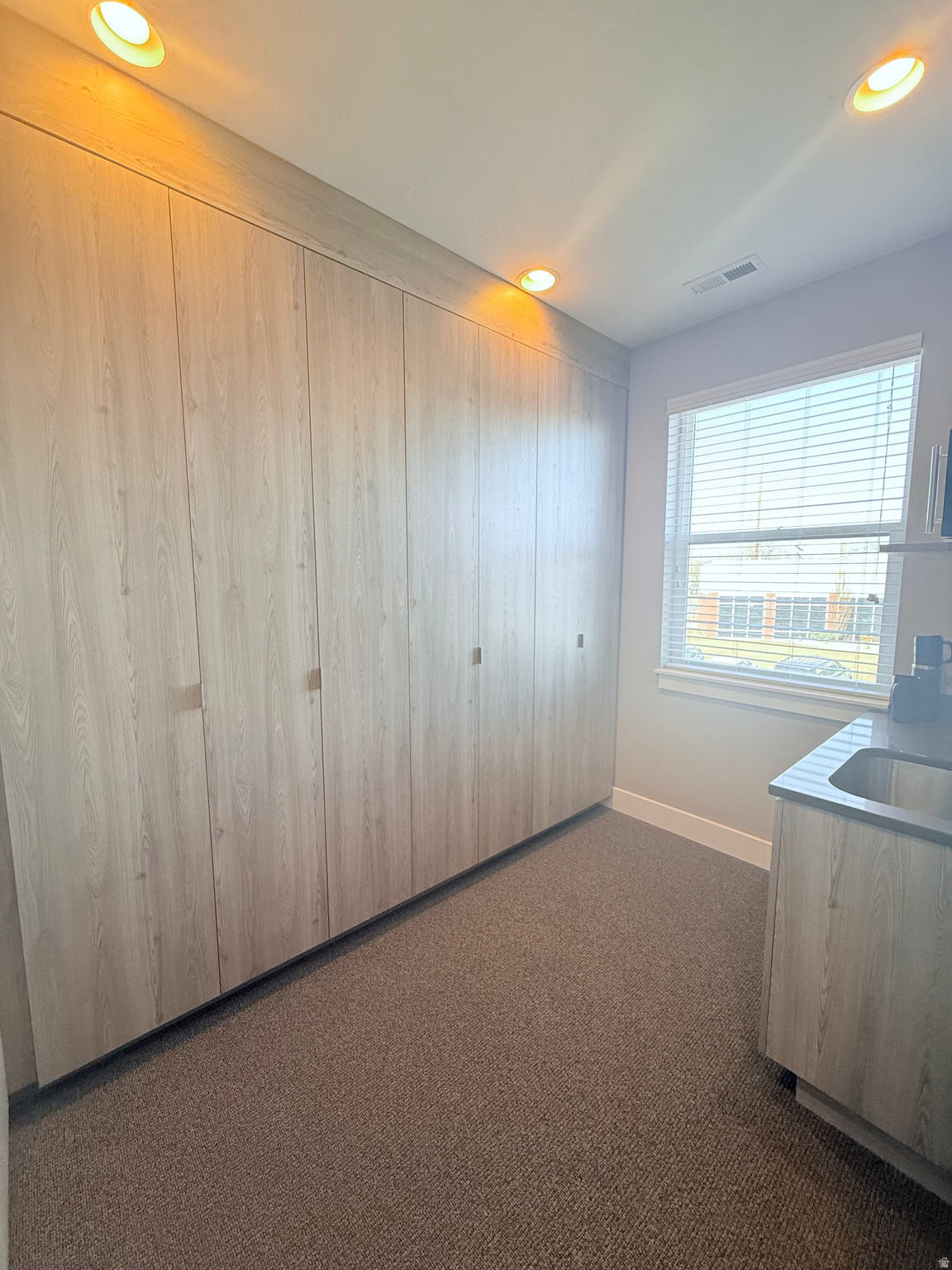 VINE STREET - Commercial Sale