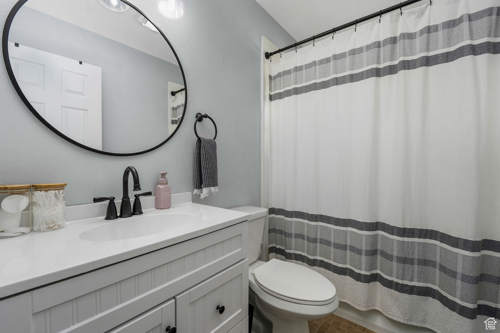 MEMMO GARDENS - Residential