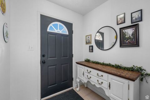 Tiny photo for 917 N GARDEN DR, Orem, UT 84057 (MLS # 2118635)
