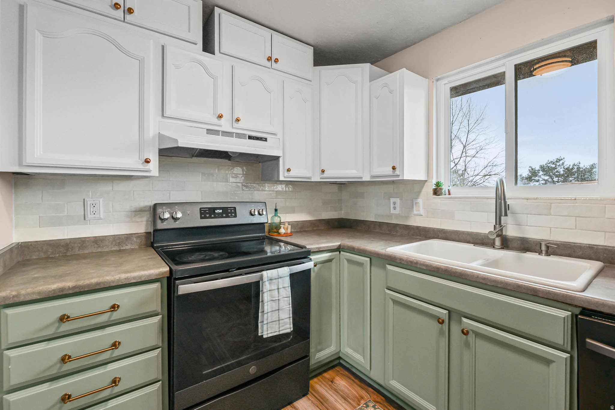 OQUIRRH SHADOWS - Residential