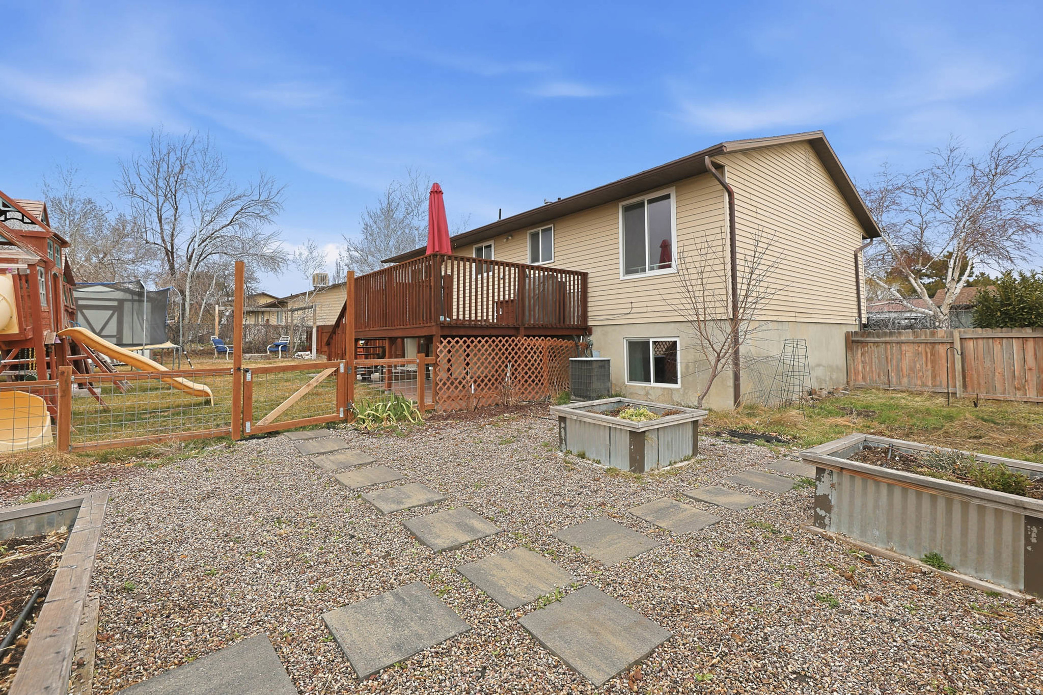 OQUIRRH SHADOWS - Residential