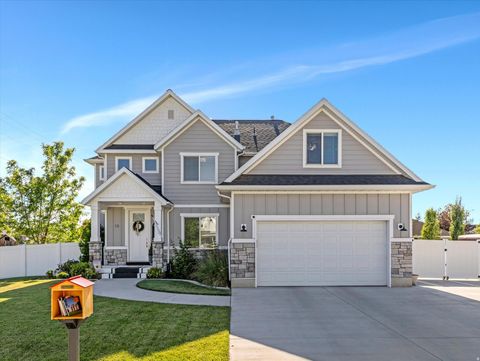 Homes For Sale - 13 N 450<br/> Springville, UT 84663