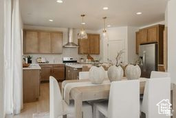 RIVERSIDE ESTATES - Residential