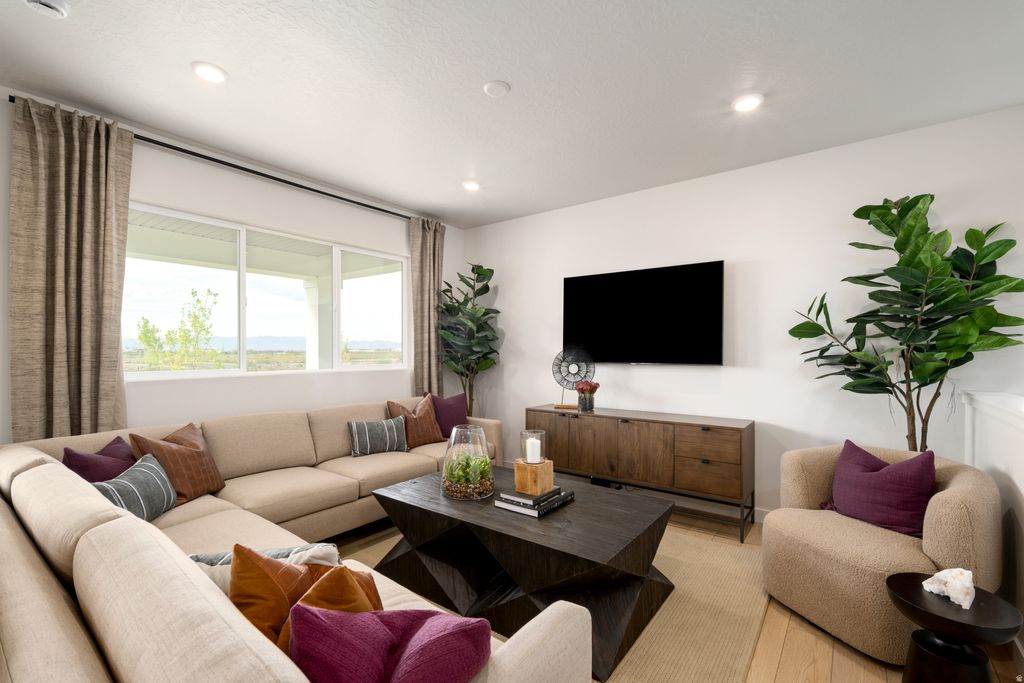 Photo of 2016 E CHICKADEE DR #4094, Eagle Mountain, UT 84005 (MLS # 2124397)