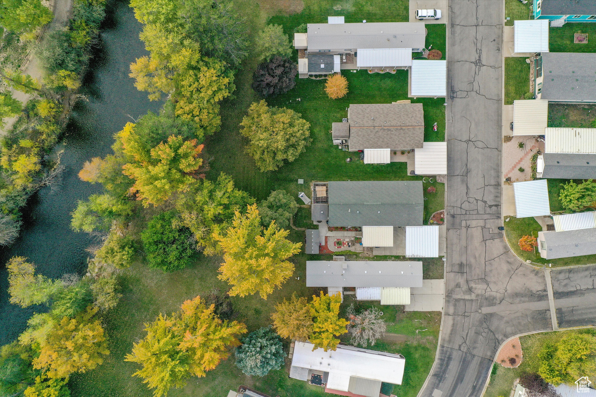 COTTONWOOD ESTATES - Residential