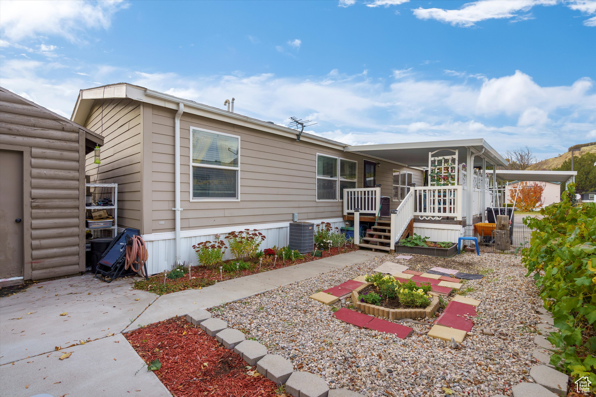 COTTONWOOD ESTATES - Residential