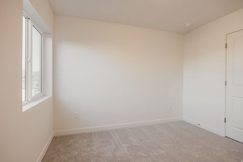 Tiny photo for 5215 S PARAMOUNT DR, Riverdale, UT 84405 (MLS # 2138568)