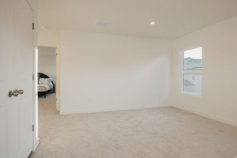 Tiny photo for 5215 S PARAMOUNT DR, Riverdale, UT 84405 (MLS # 2138568)