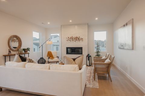 Tiny photo for 5215 S PARAMOUNT DR, Riverdale, UT 84405 (MLS # 2138568)