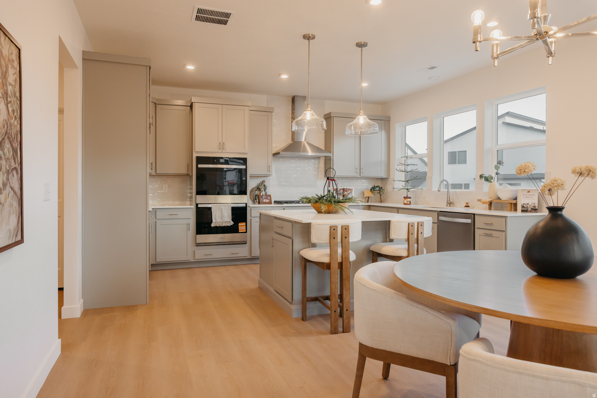 RIVERSIDE ESTATES - Residential