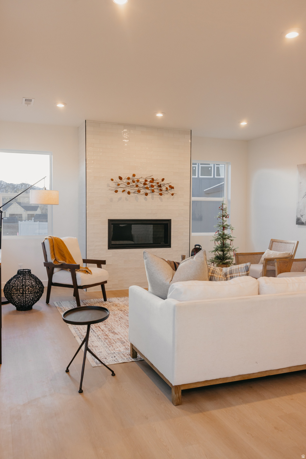 RIVERSIDE ESTATES - Residential