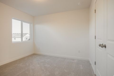 Tiny photo for 5215 S PARAMOUNT DR, Riverdale, UT 84405 (MLS # 2138568)