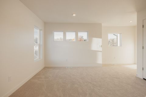 Tiny photo for 5215 S PARAMOUNT DR, Riverdale, UT 84405 (MLS # 2138568)