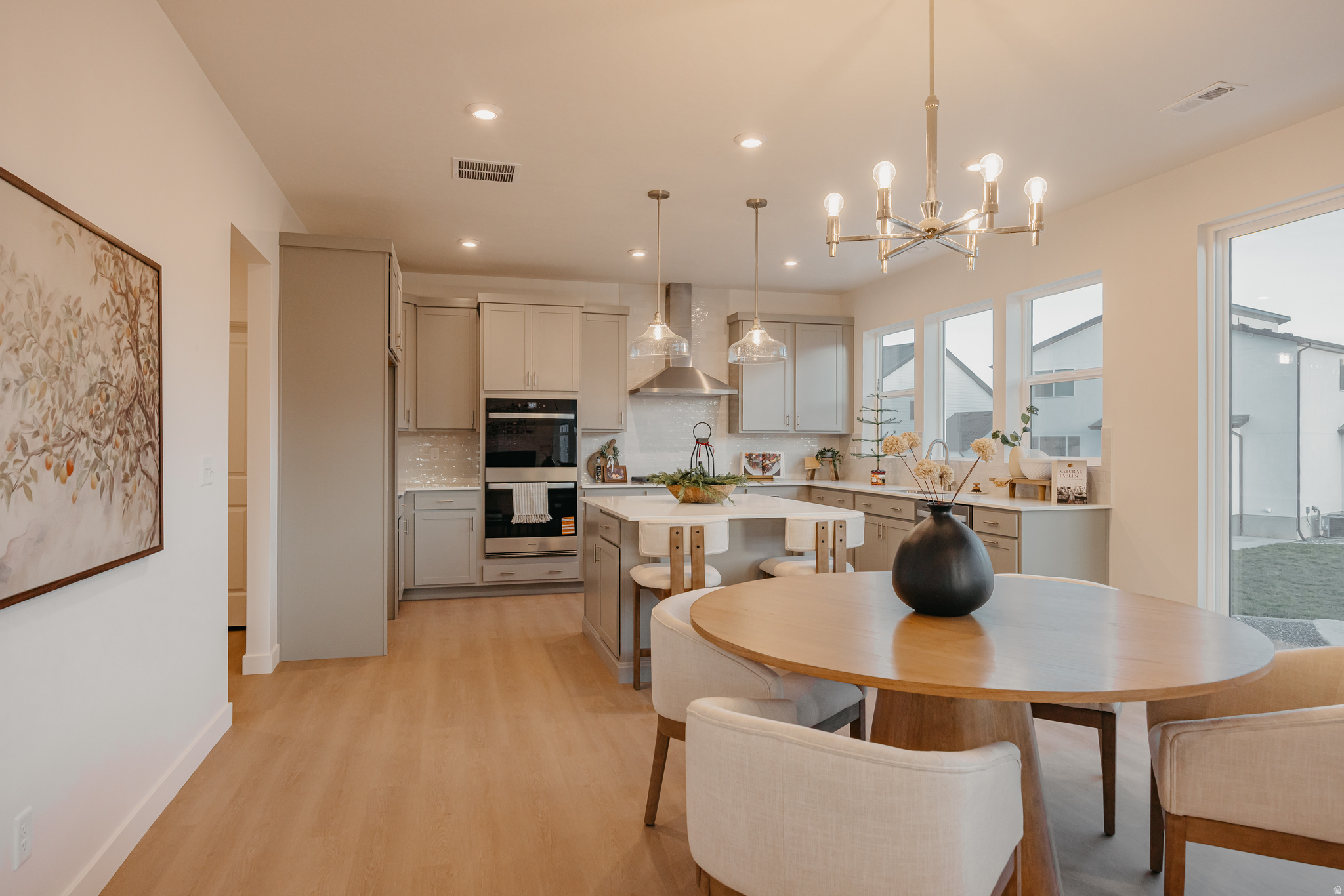 RIVERSIDE ESTATES - Residential