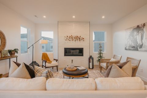 Tiny photo for 5215 S PARAMOUNT DR, Riverdale, UT 84405 (MLS # 2138568)