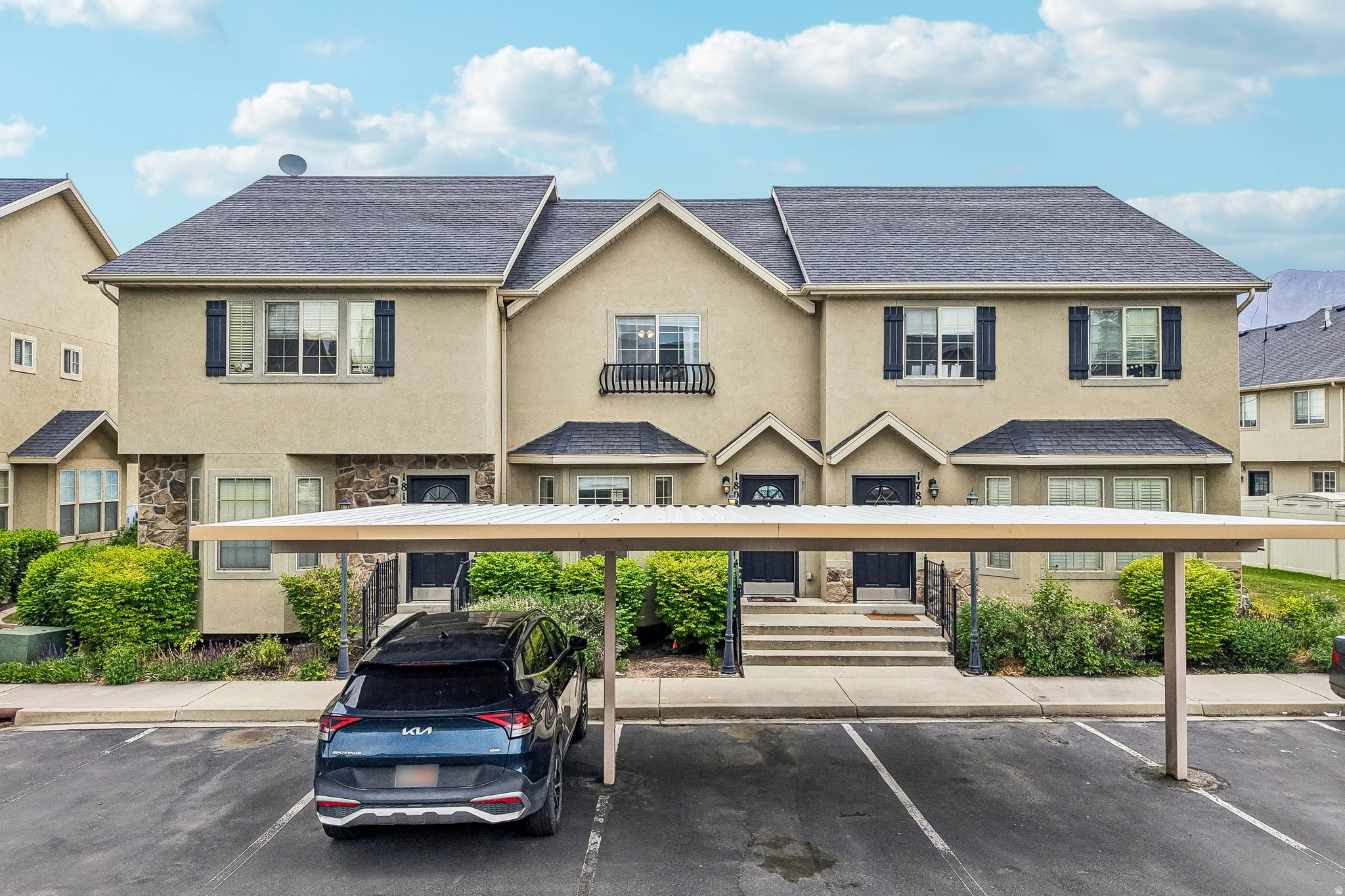 CAMELOT - Residential