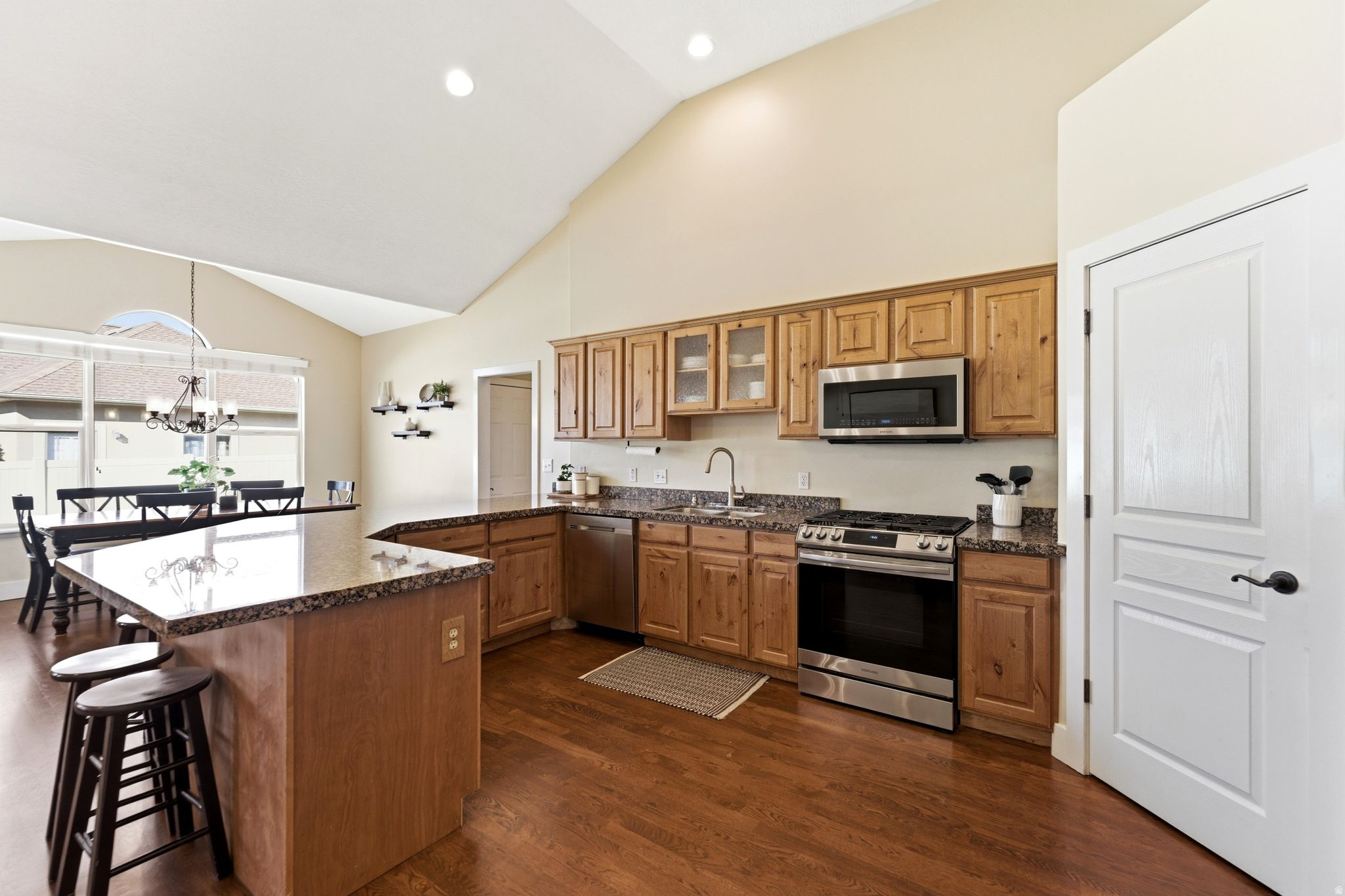 JUNIPER HEIGHTS - Residential